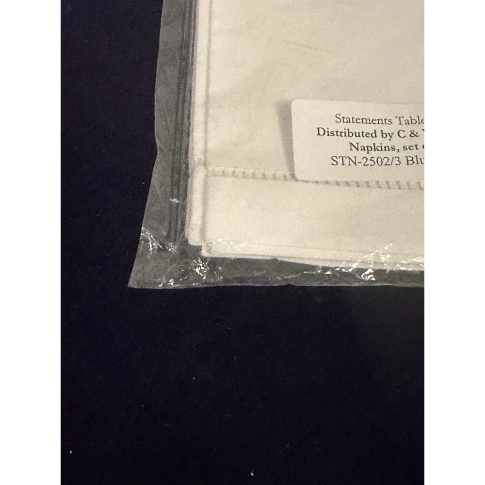 C & W imports Blue Crab Embroidered Cloth Napkins-set Of 4-Discontiued Coastal